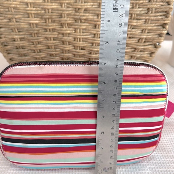 BYO Neo Cinch Drawstring Lunch Bag - Picture 6 of 10